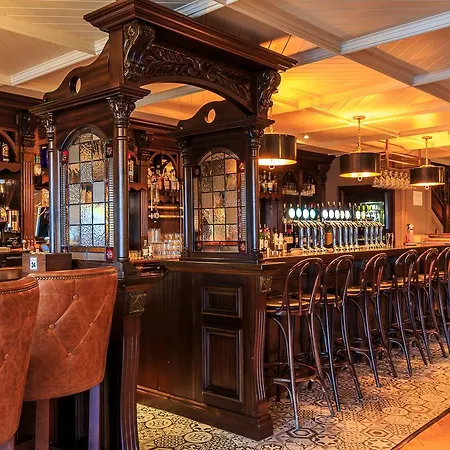 Oda ve Kahvaltı The Bridge Tavern *